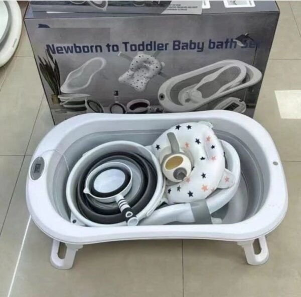 Baignoire pliable 4 en 1 avec accessoires pour bébé 
Baignoire pour bébé – Image 2