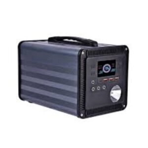 station d'énergie portable, un appareil de stockage d'énergie, Centrale électrique Portable, Explorer 500, qui dispose d'une batterie NMC de 518 Wh et d'un onduleur de 500 W.