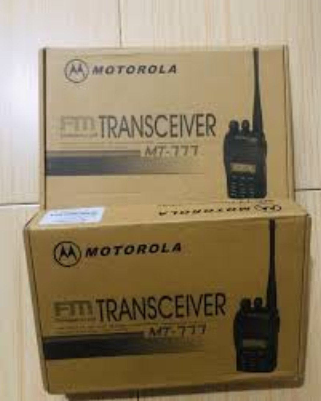 talkie-walkie, émetteur-récepteur radio portable Motorola MT-777 – Image 3