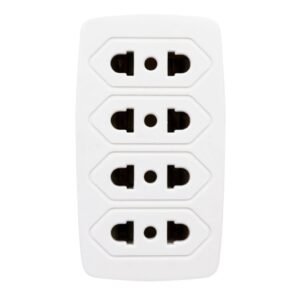 prise murale ou d'une barrette d'alimentation à quatre prises de type N,