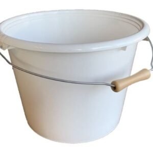 seau en plastique blanc.
Capacité typique de 20 litres