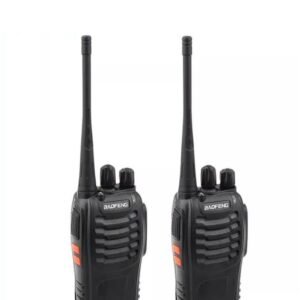  Talkie-walkie portable de la Baofeng, modèle BF-888S. 