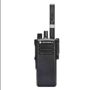  talkie-walkie Motorola DP4400e. 