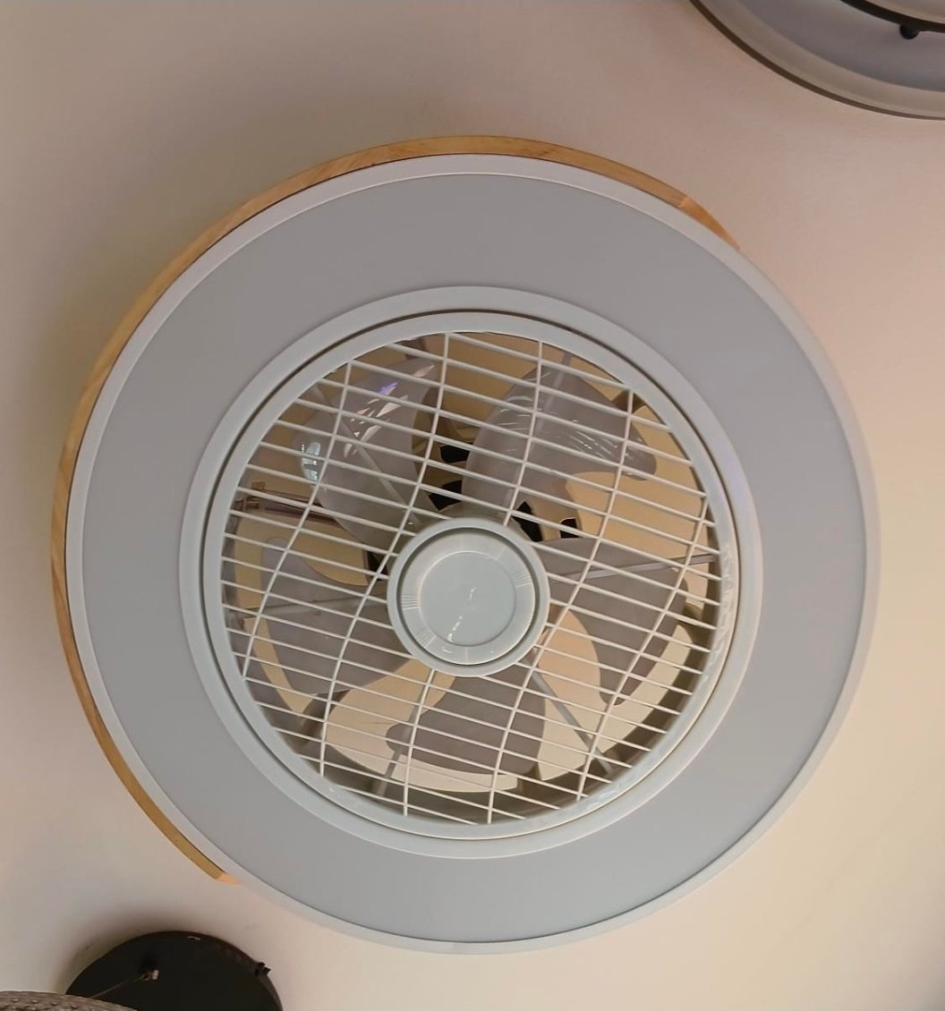 Ventilateur de Plafond LED 72W Blanc/Bois DC 6800 LM Ultra Silencieux avec Télécommande Été/Hiver