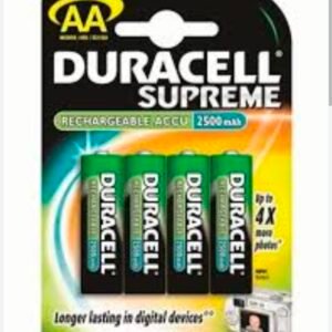 Pile rechargeable Duracell AA,Batterie rechargeables Duracell Supreme AA affichant une capacité de 3800 mAh.
